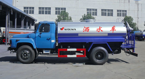 沃爾華灑水車 沃爾華灑水車